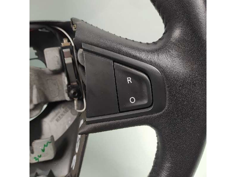Recambio de volante para renault megane iii berlina 5 p gt-style referencia OEM IAM 484003397R  
