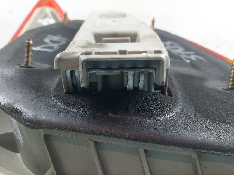 Recambio de piloto trasero derecho para ford fiesta berl./courier porto referencia OEM IAM 89FG13N004AA  