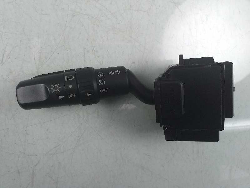 Recambio de mando luces para mazda 3 berlina (bk) 1.6 crdt active referencia OEM IAM 17D682  
