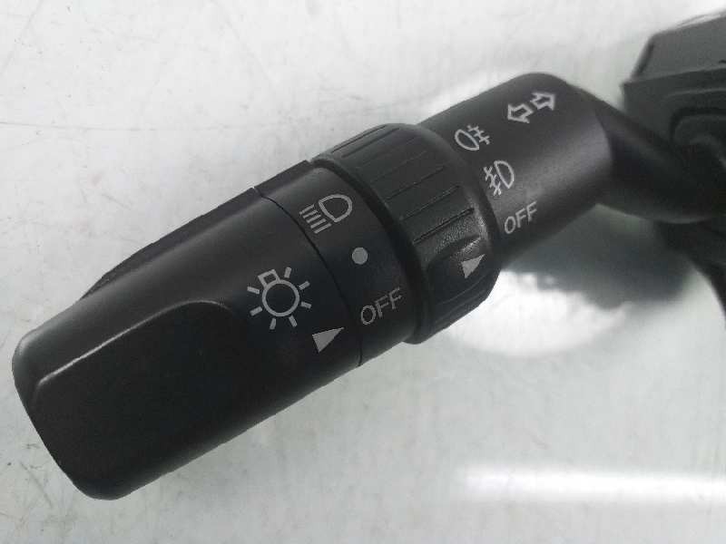 Recambio de mando luces para mazda 3 berlina (bk) 1.6 crdt active referencia OEM IAM 17D682  