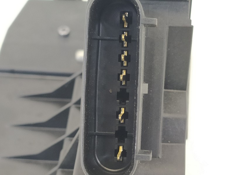Recambio de cerradura puerta trasera derecha para ford kuga (cbs) st-line 2wd referencia OEM IAM BM5AA26412CG  