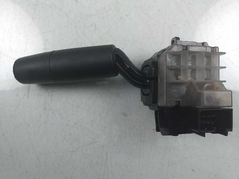 Recambio de mando limpia para mazda 3 berlina (bk) 1.6 crdt active referencia OEM IAM 17D682  