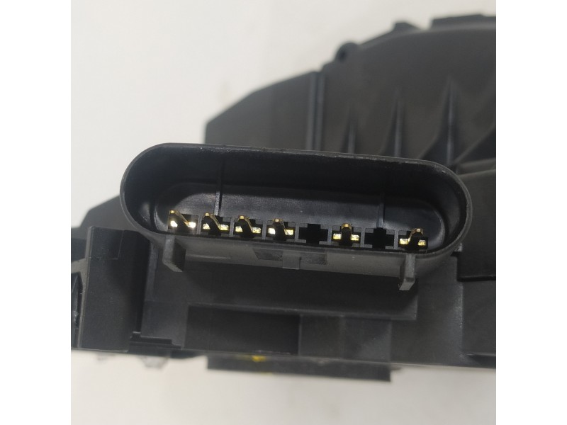 Recambio de cerradura puerta trasera izquierda para ford kuga (cbs) st-line 2wd referencia OEM IAM BM5AA26413CG  