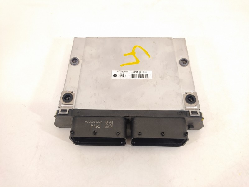 Recambio de centralita motor uce para hyundai i30 (pd) essence referencia OEM IAM 3919907040 3919807PD1 