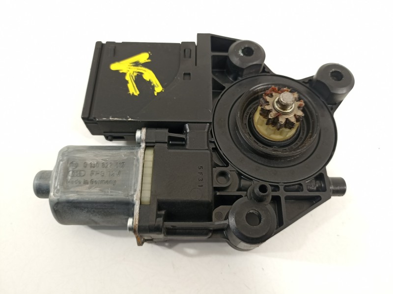 Recambio de motor elevalunas trasero izquierdo para renault scenic iii emotion referencia OEM IAM 827216769R  