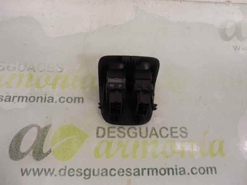 Recambio de mando elevalunas trasero derecho para peugeot 206 berlina xt referencia OEM IAM   