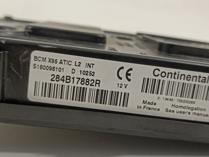 Recambio de modulo electronico para renault scenic iii emotion referencia OEM IAM 284B17882R  