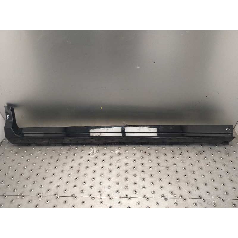 Recambio de faldon lateral para ford kuga (cbs) st-line 2wd referencia OEM IAM   