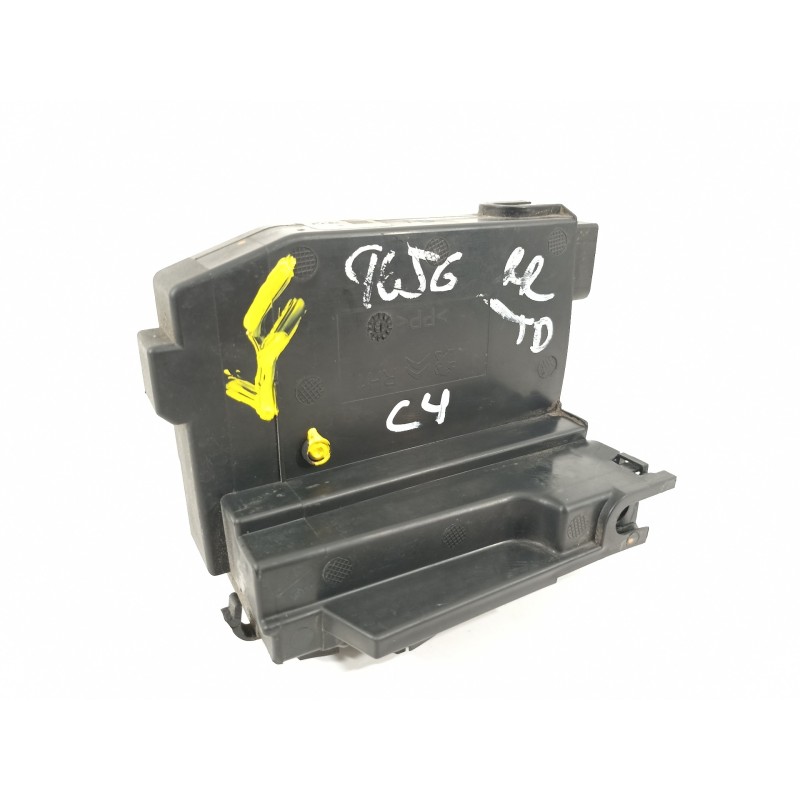 Recambio de cerradura puerta trasera derecha para citroën c4 picasso intensive referencia OEM IAM 9805635980  