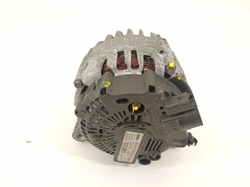Recambio de alternador para peugeot 207 1.6 68kw referencia OEM IAM 9664779680  