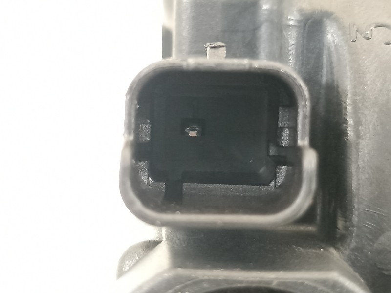 Recambio de alternador para peugeot 207 1.6 68kw referencia OEM IAM 9664779680  