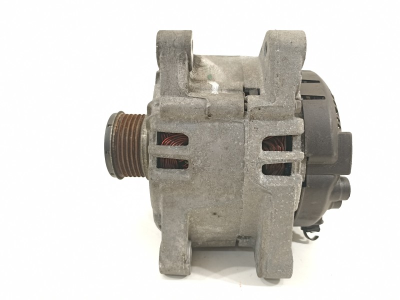 Recambio de alternador para peugeot 207 1.6 68kw referencia OEM IAM 9664779680  