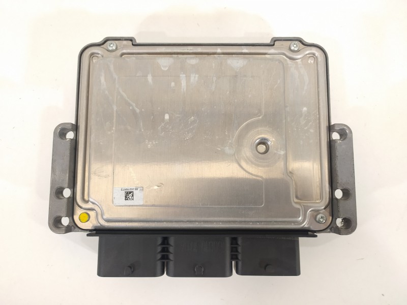 Recambio de centralita motor uce para peugeot 207 1.6 68kw referencia OEM IAM 9674244680 9666729480 0281015848