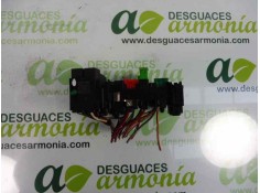 Recambio de caja reles / fusibles para audi a3 sportback (8va) attraction referencia OEM IAM 5Q0937615C   2