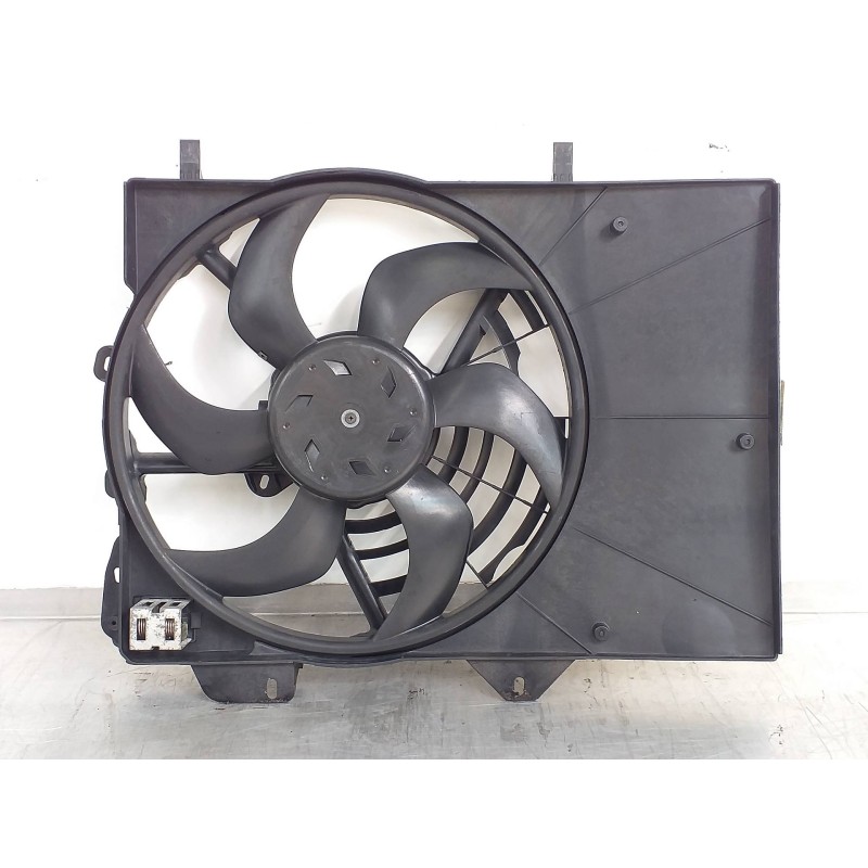 Recambio de electroventilador para peugeot 207 1.6 68kw referencia OEM IAM 9682895680  