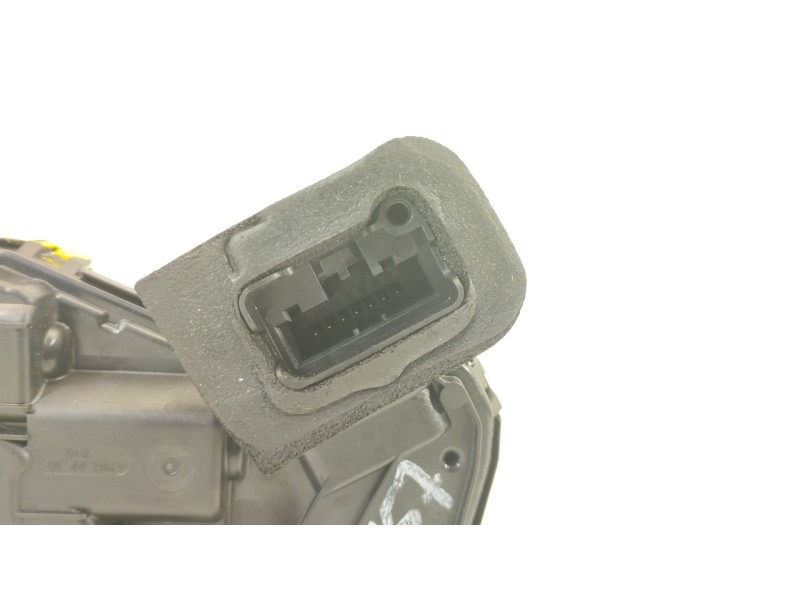 Recambio de cerradura puerta delantera derecha para volkswagen touran (5t1) advance bmt referencia OEM IAM 5TB837016A 45840180 