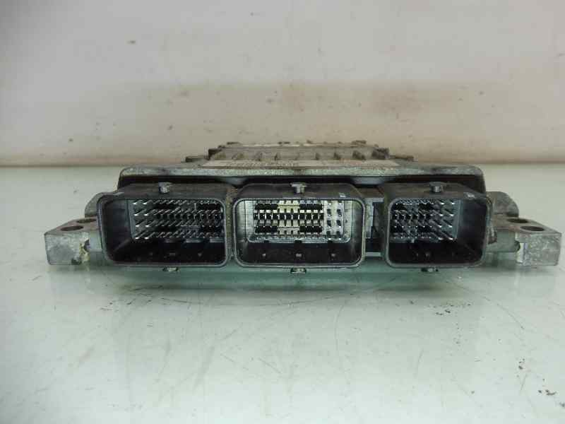 Recambio de centralita motor uce para renault megane ii berlina 5p business referencia OEM IAM 8200766462 8200592611 S122326111A