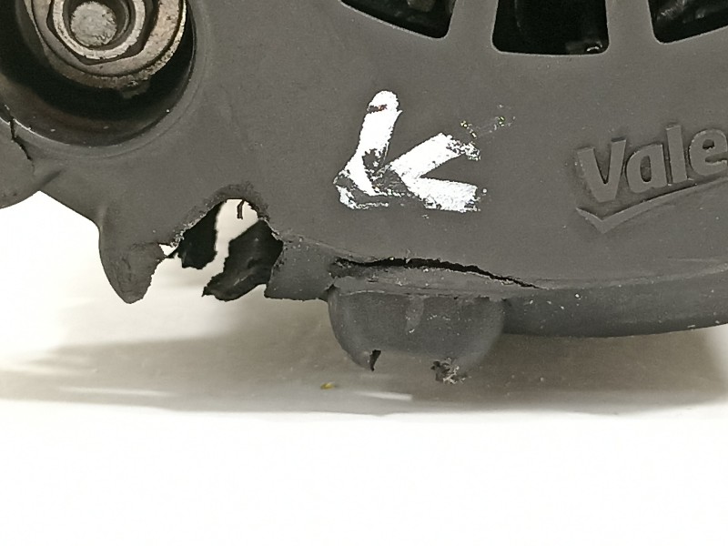 Recambio de alternador para infiniti q50 q50 referencia OEM IAM A6519062500  