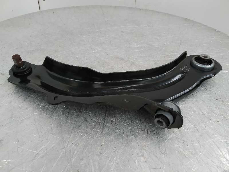 Recambio de brazo suspension inferior delantero derecho para renault captur zen referencia OEM IAM 545047954R  