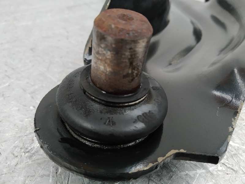 Recambio de brazo suspension inferior delantero derecho para renault captur zen referencia OEM IAM 545047954R  