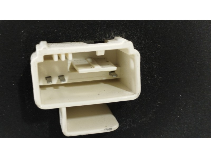 Recambio de piloto trasero izquierdo para volkswagen touran (5t1) advance bmt referencia OEM IAM 5TA945095A L90084783 