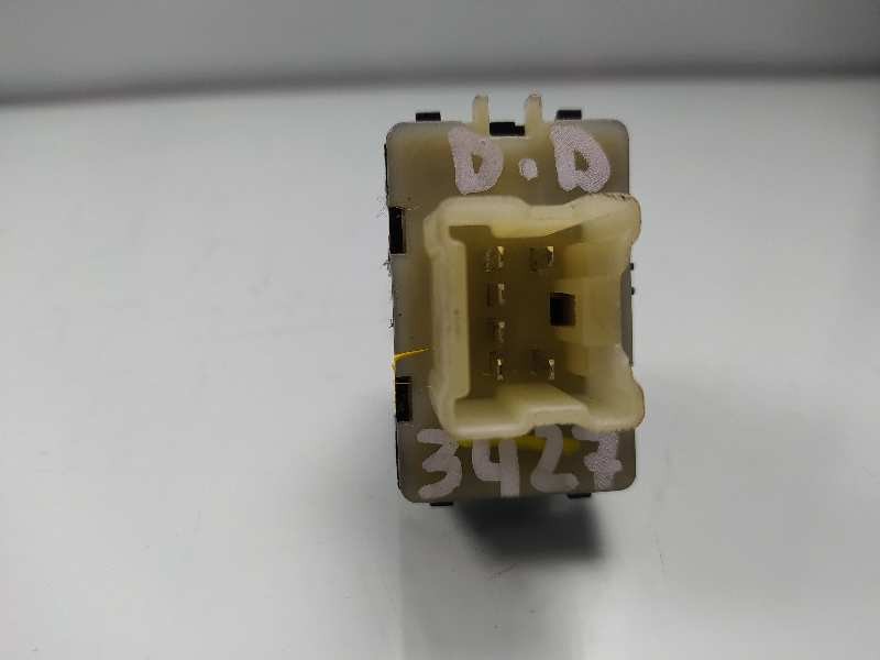 Recambio de mando elevalunas delantero derecho para renault captur zen referencia OEM IAM 254218614R  