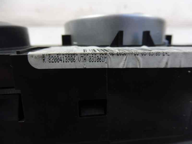Recambio de mando climatizador para renault megane ii familiar authentique confort referencia OEM IAM 8200413906  