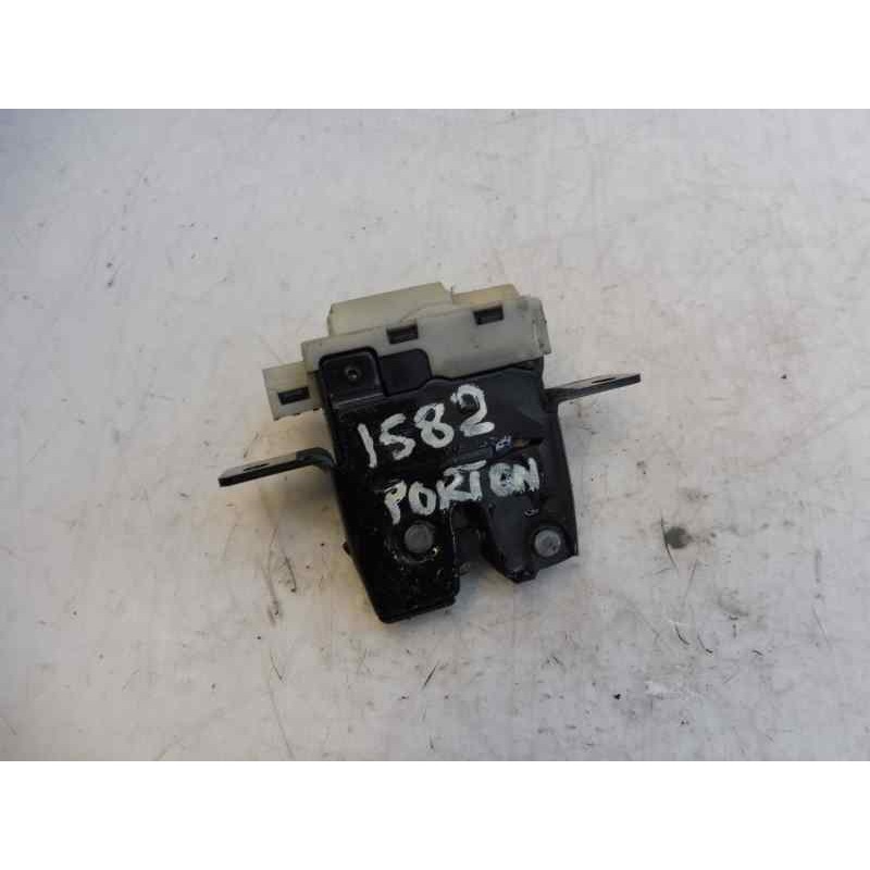 Recambio de cerradura maletero / porton para renault megane ii familiar authentique confort referencia OEM IAM 8200076240  