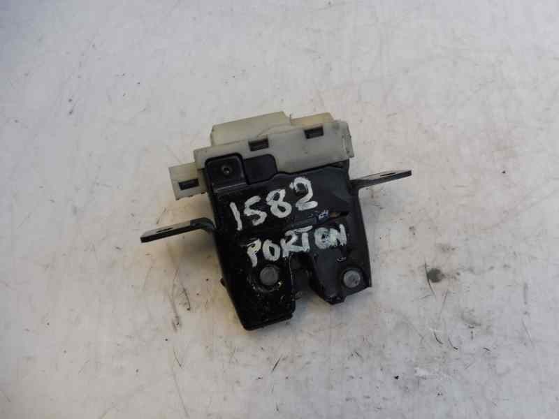 Recambio de cerradura maletero / porton para renault megane ii familiar authentique confort referencia OEM IAM 8200076240  