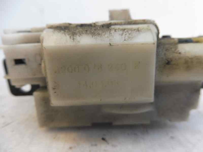 Recambio de cerradura maletero / porton para renault megane ii familiar authentique confort referencia OEM IAM 8200076240  