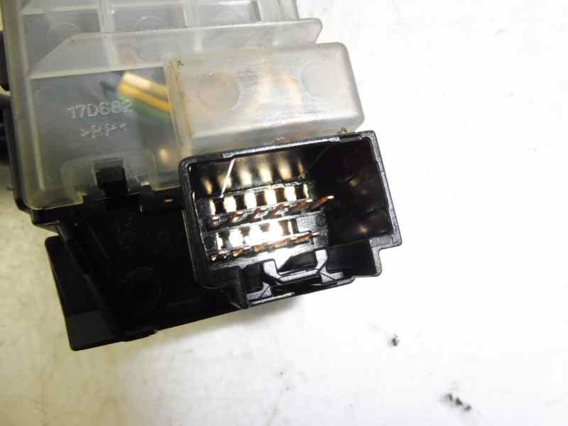 Recambio de mando limpia para mazda 3 lim. (bl) active referencia OEM IAM 17D682  