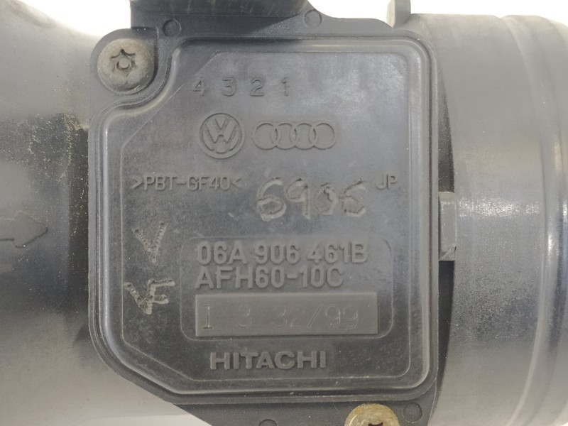 Recambio de caudalimetro para volkswagen golf iv berlina (1j1) highline referencia OEM IAM 06A906461B AFH60-10C 