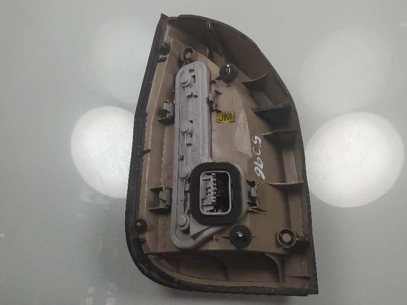 Recambio de piloto trasero derecho para opel zafira a referencia OEM IAM   