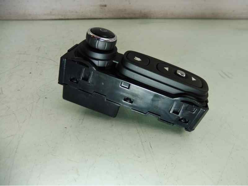 Recambio de mando multifuncion para renault captur zen referencia OEM IAM 253B08825R  