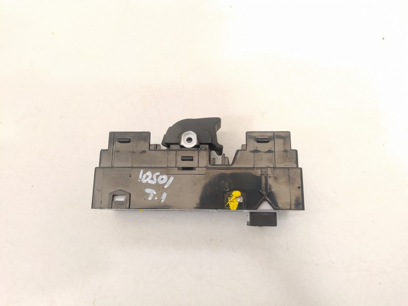 Recambio de mando elevalunas trasero izquierdo para hyundai i30 (pd) essence referencia OEM IAM 93581G3010  