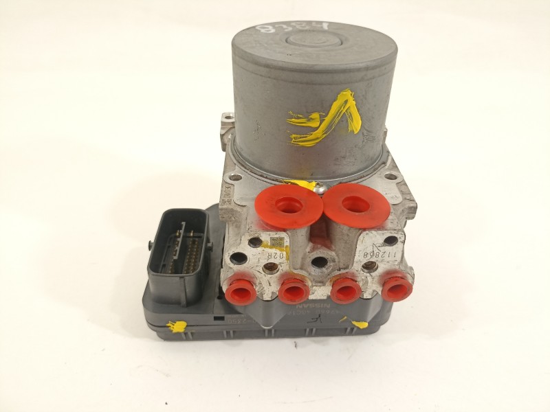 Recambio de abs para infiniti q50 q50 referencia OEM IAM 476604GC1A 1330002350 