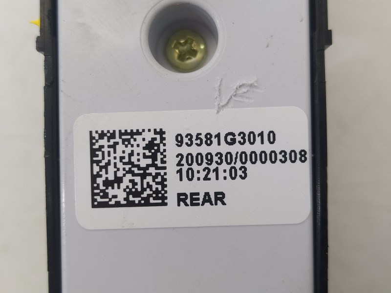 Recambio de mando elevalunas trasero izquierdo para hyundai i30 (pd) essence referencia OEM IAM 93581G3010  
