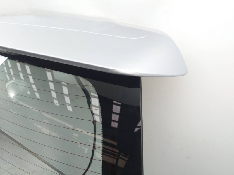 Recambio de porton trasero para mitsubishi grandis (na0w) 2.4 instyle referencia OEM IAM   