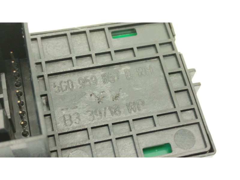 Recambio de mando elevalunas delantero izquierdo para volkswagen touran (5t1) advance bmt referencia OEM IAM 5G0959857D  