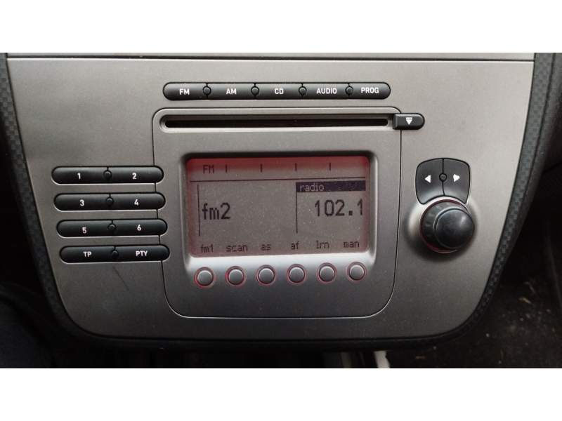 SISTEMA AUDIO / RADIO CD 