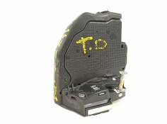 Recambio de cerradura puerta trasera derecha para toyota auris active referencia OEM IAM 6905002180  