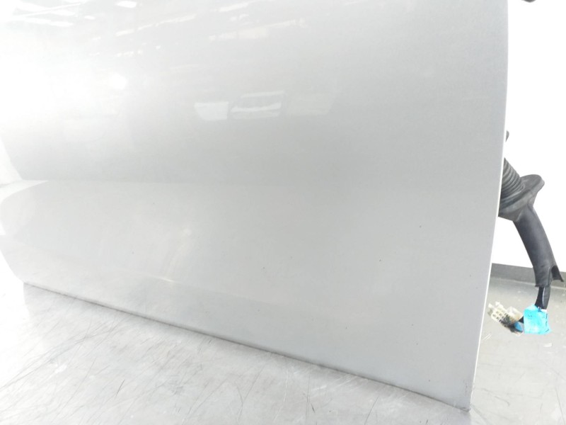 Recambio de puerta delantera derecha para mitsubishi grandis (na0w) 2.4 instyle referencia OEM IAM   