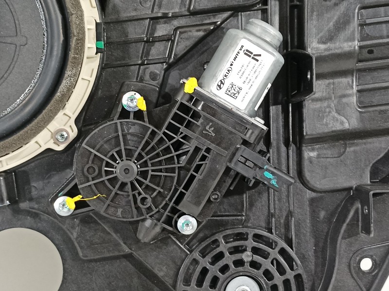 Recambio de elevalunas trasero derecho para hyundai i30 (pd) essence referencia OEM IAM 9360100100 83480G4230 83460G4010