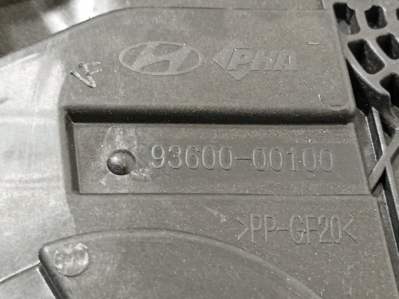 Recambio de elevalunas trasero izquierdo para hyundai i30 (pd) essence referencia OEM IAM 9360000100 83470G4230 83450G4010