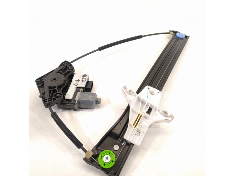 Recambio de elevalunas trasero derecho para volkswagen touran (5t1) advance bmt referencia OEM IAM 5TA839462B 5Q0959812E 