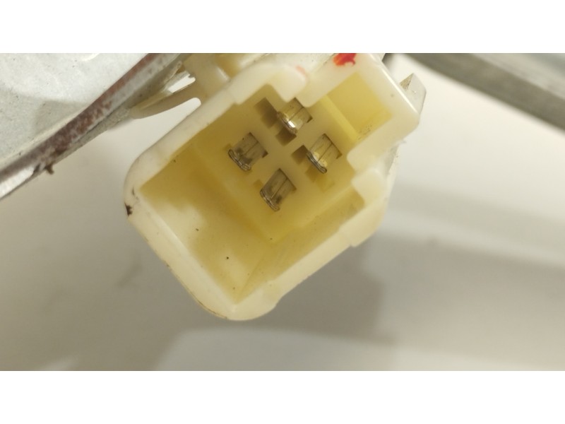 Recambio de motor limpia trasero para mitsubishi grandis (na0w) 2.4 instyle referencia OEM IAM 34977581  