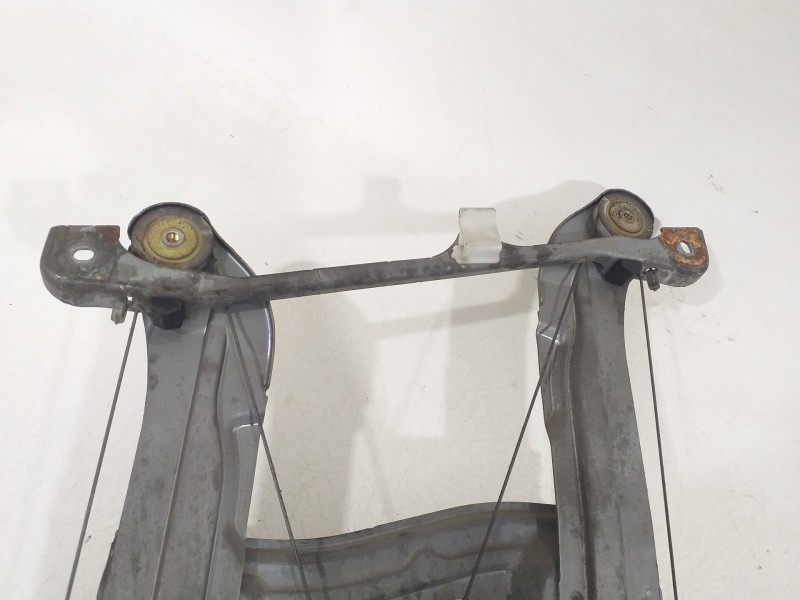 Recambio de elevalunas delantero izquierdo para mitsubishi grandis (na0w) 2.4 instyle referencia OEM IAM MR989947 0620402220 