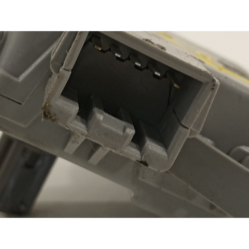 Recambio de motor apertura trampillas climatizador para hyundai i30 (pd) essence referencia OEM IAM EA1F0EDFAC02 PICAES 