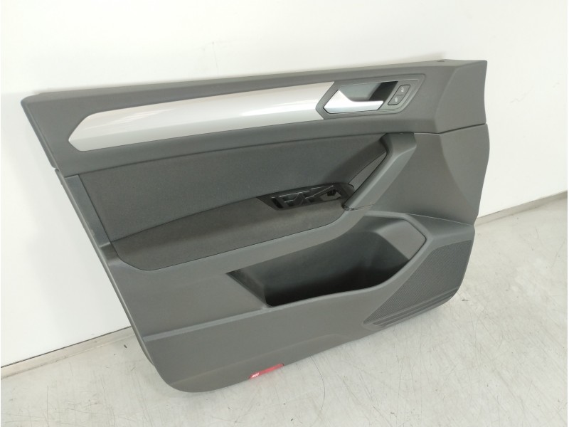 Recambio de guarnecido puerta delantera izquierda para volkswagen touran (5t1) advance bmt referencia OEM IAM 5TB867011  