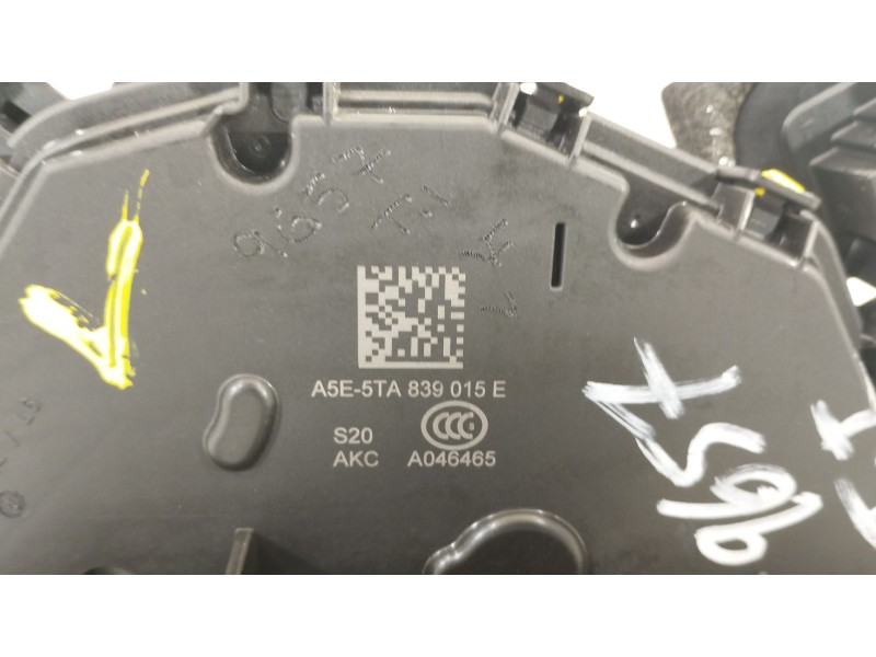 Recambio de cerradura puerta trasera izquierda para volkswagen touran (5t1) advance bmt referencia OEM IAM 5TA839015E 45830180 